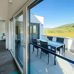 Wunderschoene Helle Mit Grosser Dachterrasse *