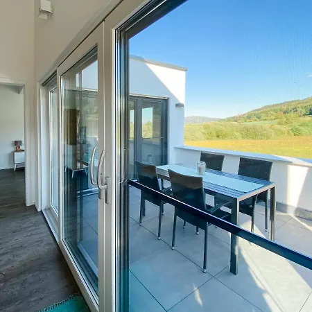 Wunderschoene Helle Mit Grosser Dachterrasse *