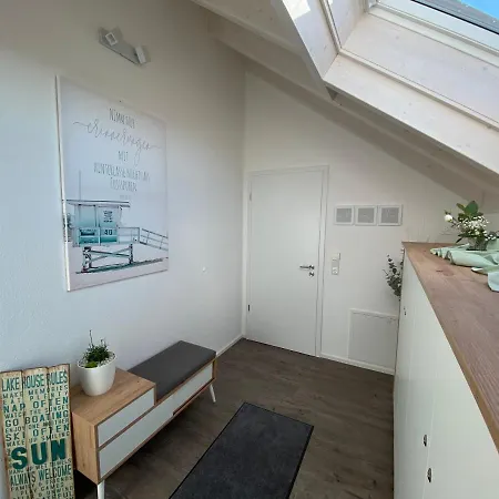 Wunderschöne Helle Mit Großer Dachterrasse Gottmadingen