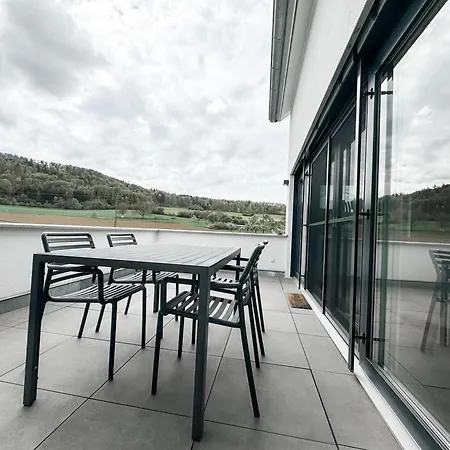 Wunderschoene Helle Mit Grosser Dachterrasse * Gottmadingen