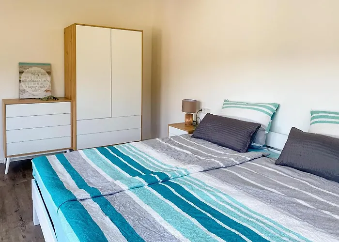 Wunderschoene Helle Mit Grosser Dachterrasse *