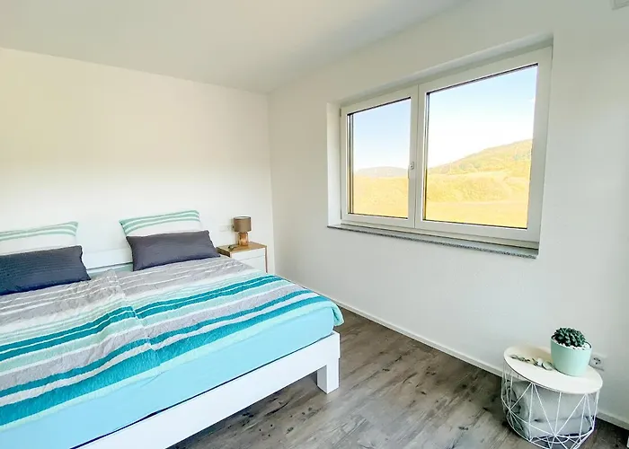 Wunderschoene Helle Mit Grosser Dachterrasse גוטמדינגן